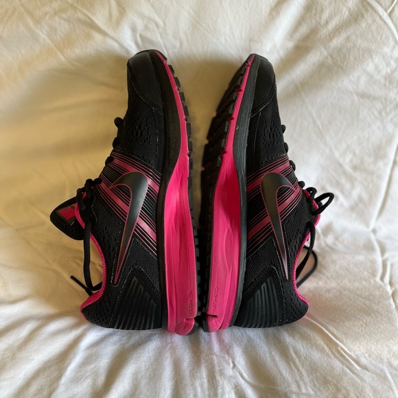 🌺Nike Sneakers in excellent used condition, Size 11 - Picture 6 of 11